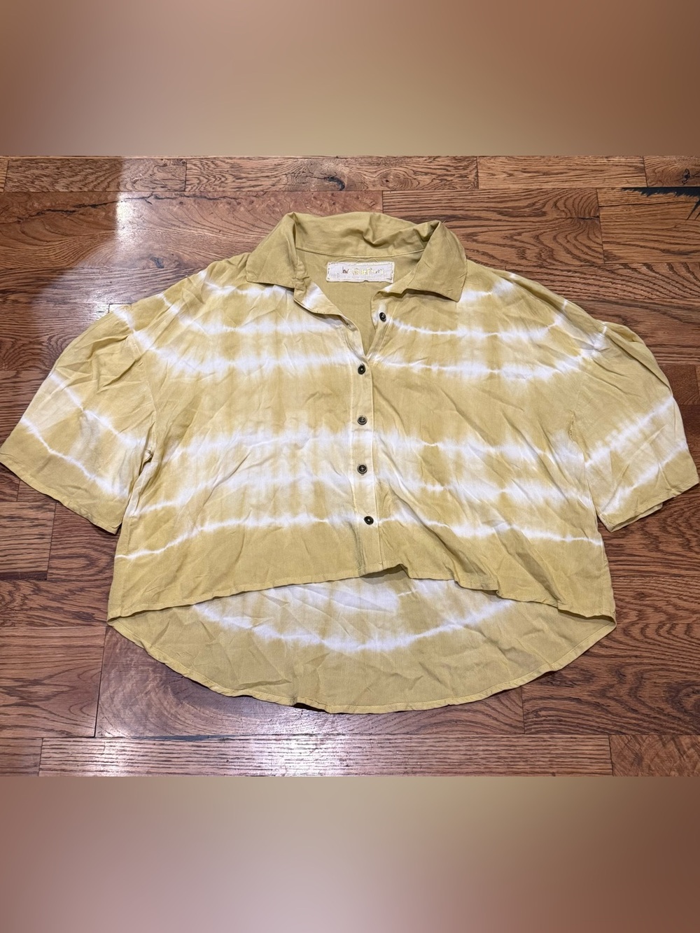 NWT. Jen’s Pirate Booty. Aloha Makawoa Top. Yellow/White Tie Dye. Size Small.